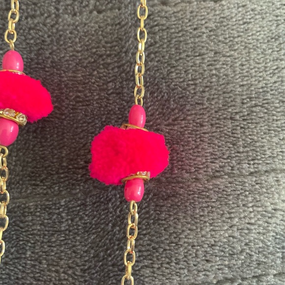 Necklace with dark pink pom poms very unique and beautiful brand new necklace - Picture 7 of 7